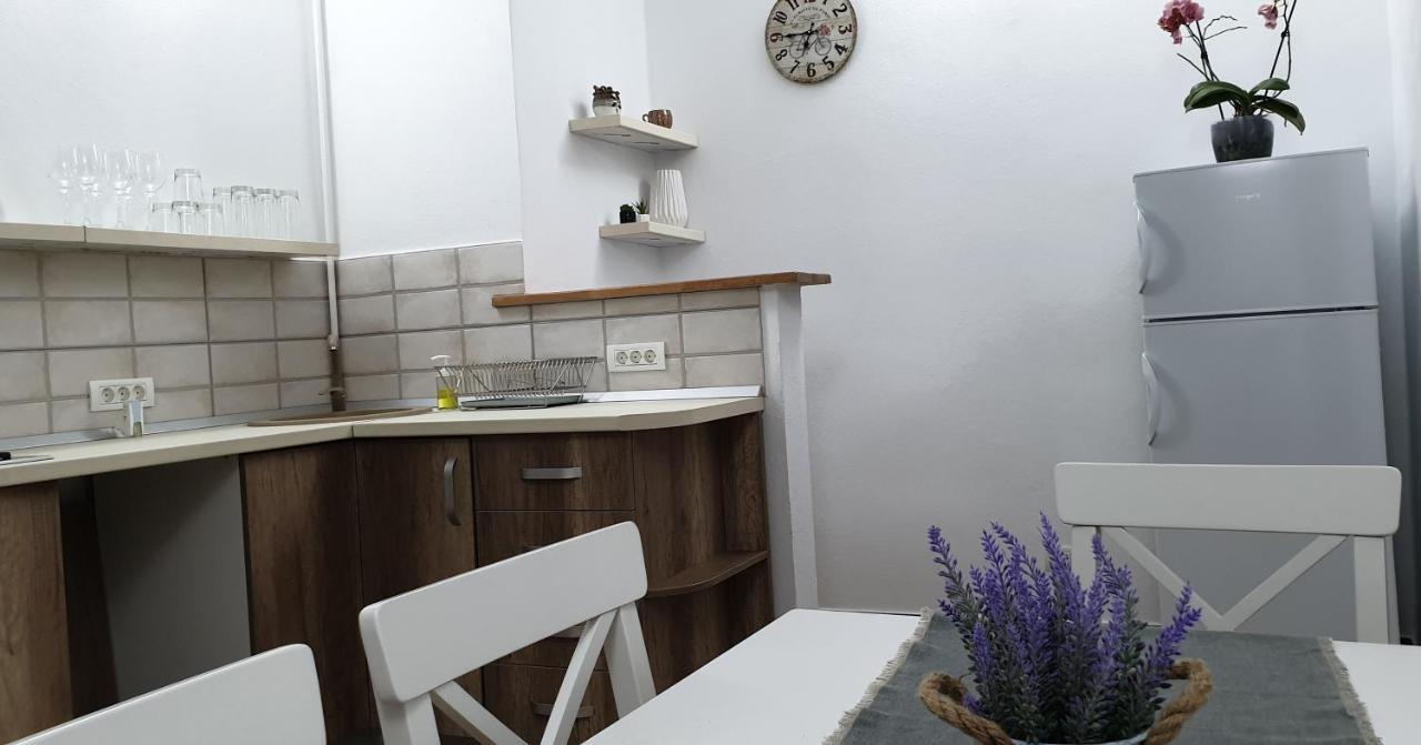 Madalina Apartment Brasov Bagian luar foto
