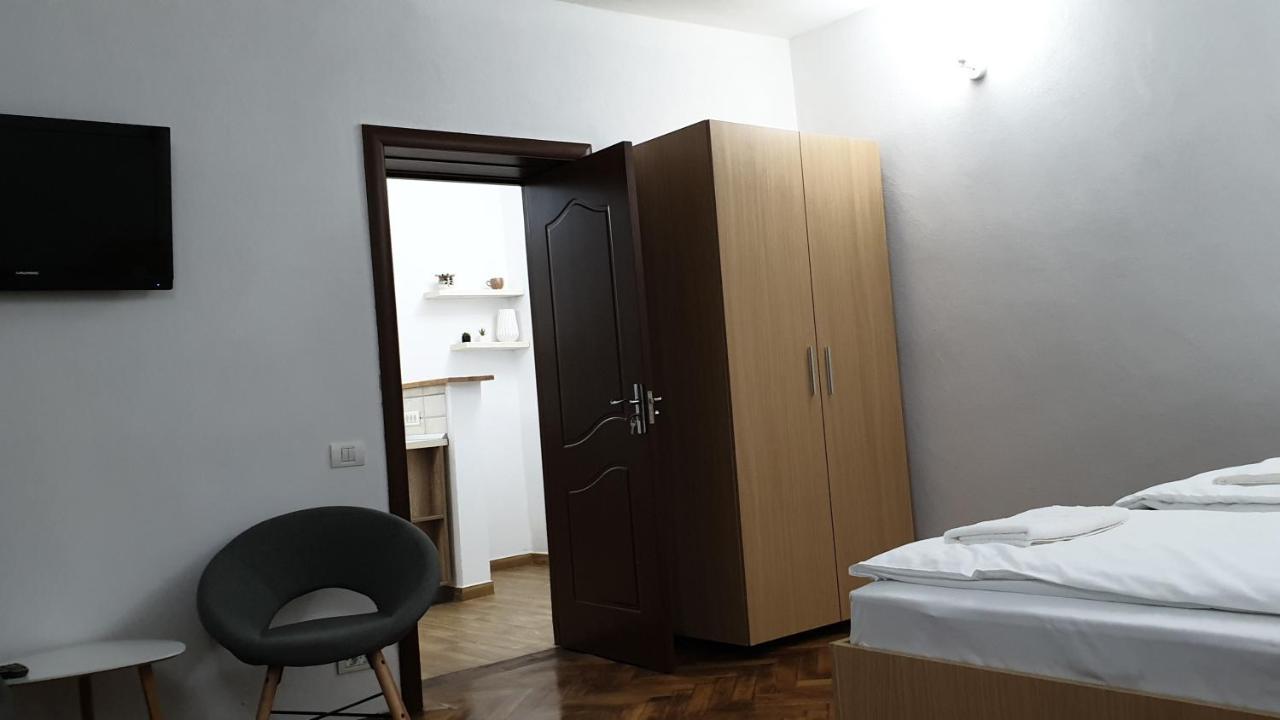 Madalina Apartment Brasov Bagian luar foto