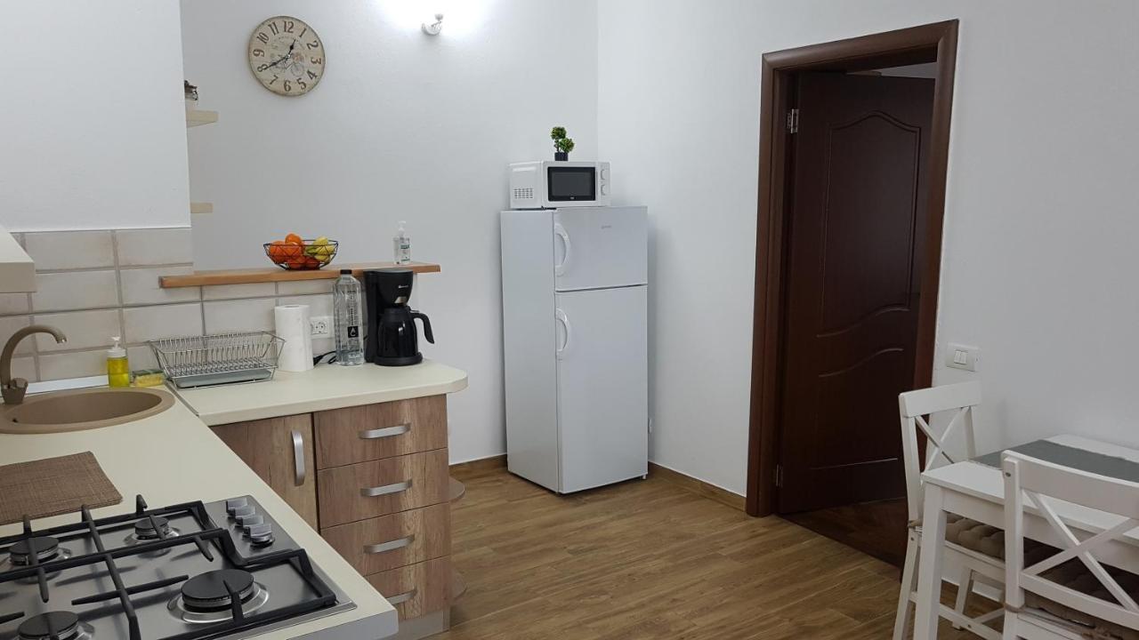 Madalina Apartment Brasov Bagian luar foto