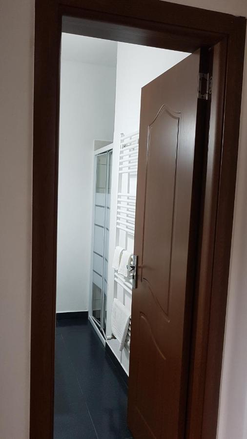 Madalina Apartment Brasov Bagian luar foto